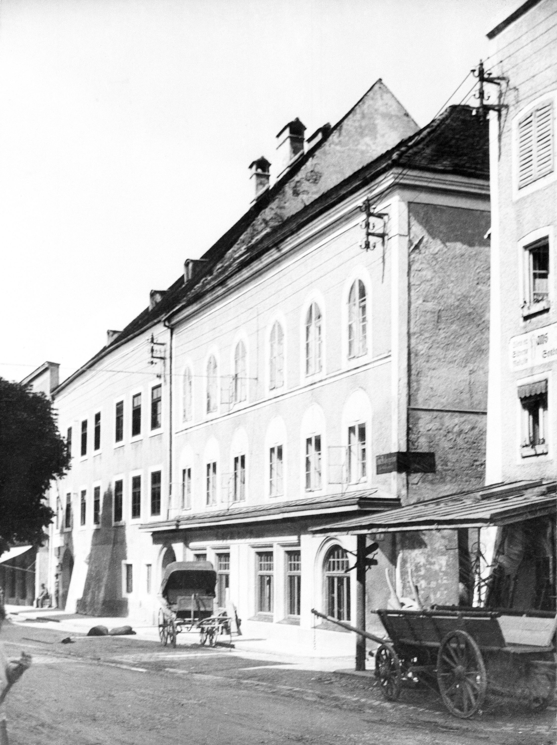 Das Gebäude in der Salzburger Vorstadt 15 in Braunau, 1933